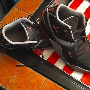 Boys Jordan's size 7y blk,gry,and red